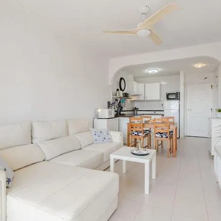 Global Balcon Del Mar Cozy Nest 17086 طوستا ديل سيلونثيو